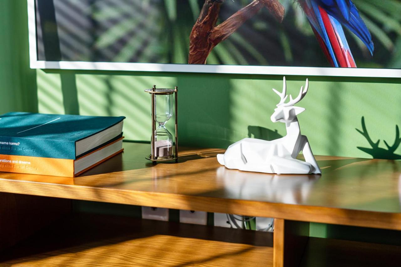 Luxury With Rooftop Pool & Gym - Avalon Ho Chi Minh City